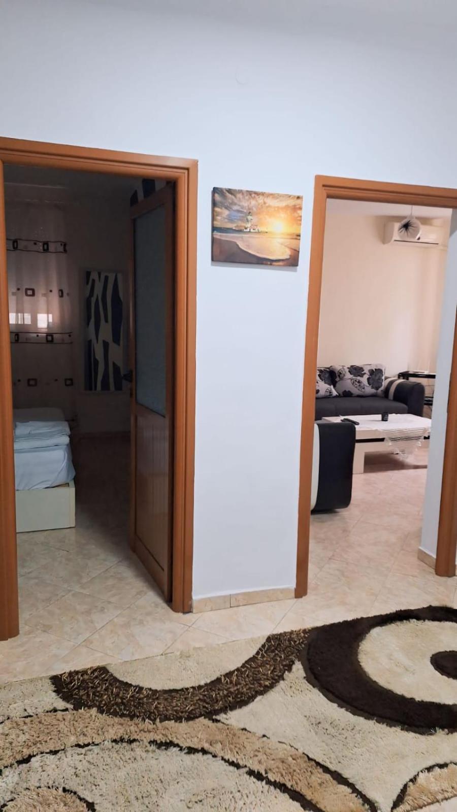 Promenade Apartment In City Centre Berat Exterior foto